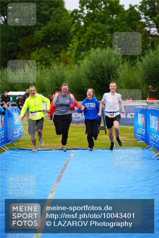 30.08.2026 - Elbe Triathlon Hamburg LAZAROV Photography http://msf.ph/oto/10043401 30.08.2026 16:35:30 Ziel  meine-sportfotos.de