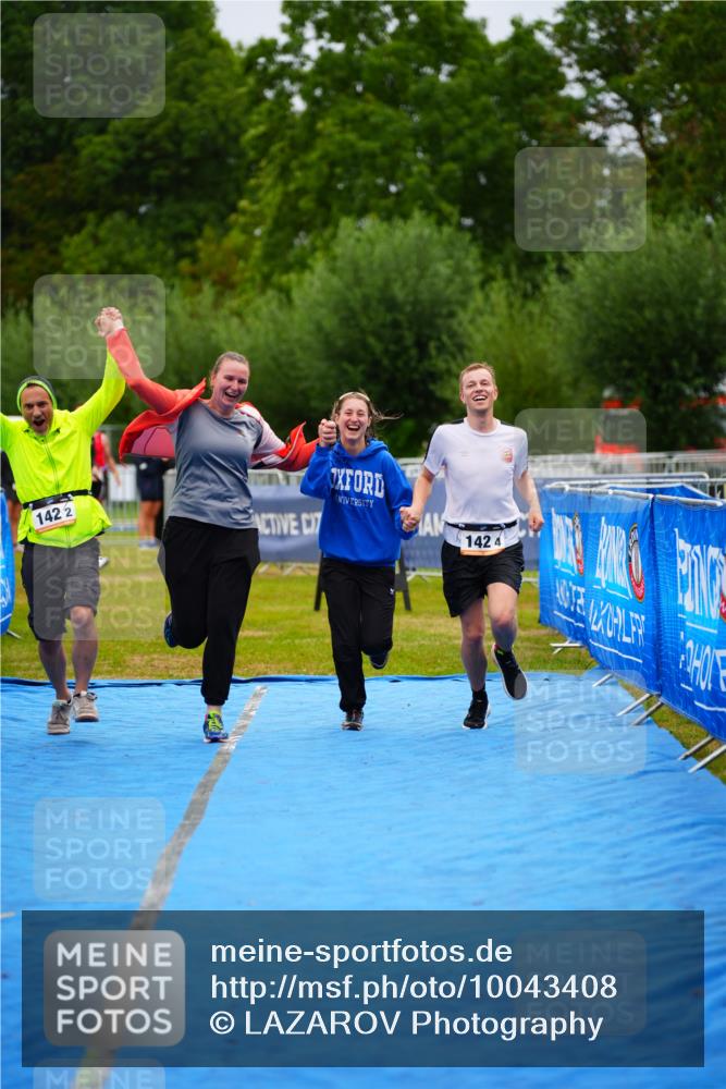 30.08.2026 - Elbe Triathlon Hamburg LAZAROV Photography http://msf.ph/oto/10043408 30.08.2026 16:35:30 Ziel  meine-sportfotos.de