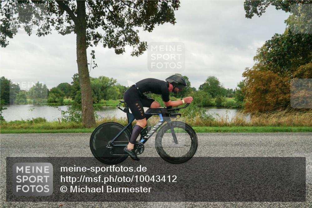 30.08.2026 - Elbe Triathlon Hamburg Michael Burmester http://msf.ph/oto/10043412 30.08.2026 09:02:30 Radfahren 194, 195 meine-sportfotos.de
