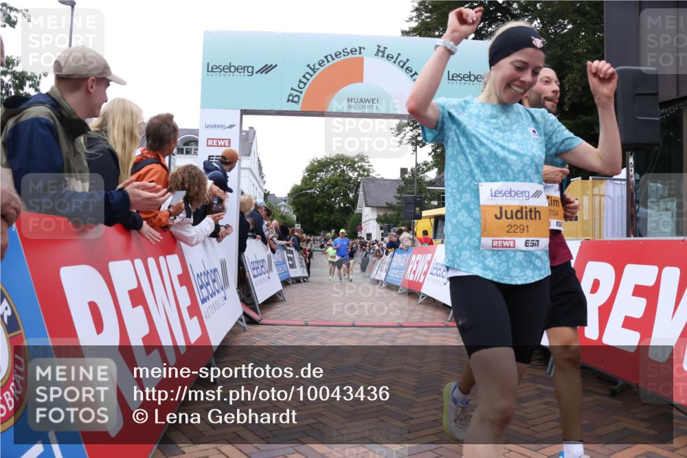 30.08.2026 - Blankeneser Heldenlauf Lena Gebhardt http://msf.ph/oto/10043436 30.08.2026 11:49:14 Ziel 2258, 2291, 2531, 2599, 2704 meine-sportfotos.de