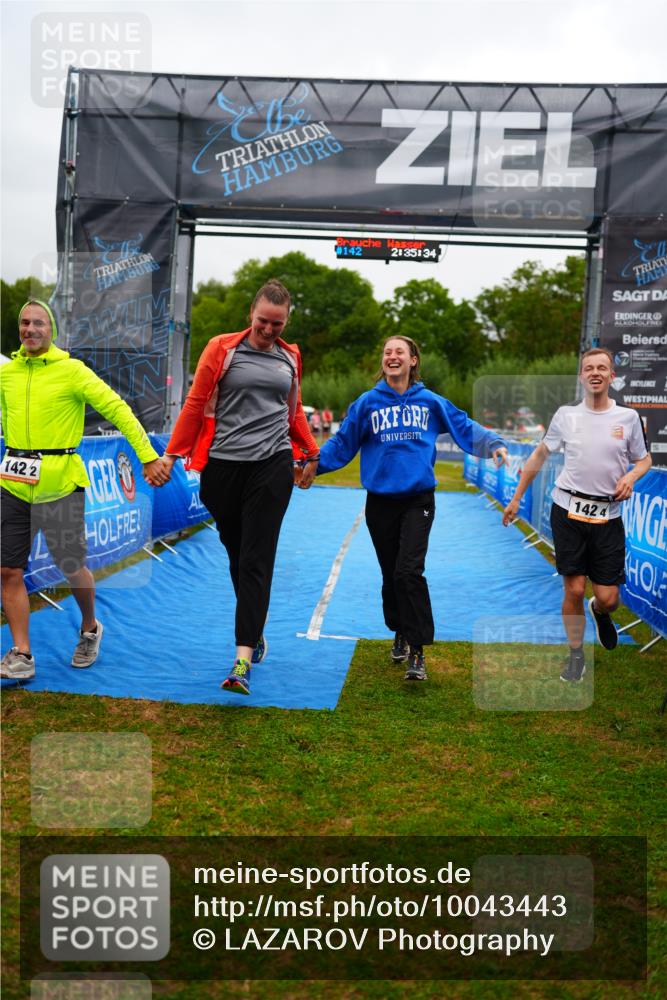 30.08.2026 - Elbe Triathlon Hamburg LAZAROV Photography http://msf.ph/oto/10043443 30.08.2026 16:35:33 Ziel  meine-sportfotos.de