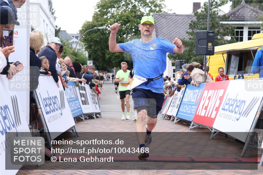 30.08.2026 - Blankeneser Heldenlauf Lena Gebhardt http://msf.ph/oto/10043468 30.08.2026 11:49:16 Ziel 2258, 2291, 2531, 2599, 2704, 2879 meine-sportfotos.de