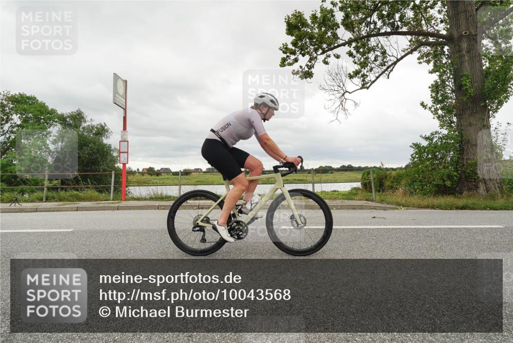 30.08.2026 - Elbe Triathlon Hamburg Michael Burmester http://msf.ph/oto/10043568 30.08.2026 14:09:19 Radfahren 140, 163, 164 meine-sportfotos.de