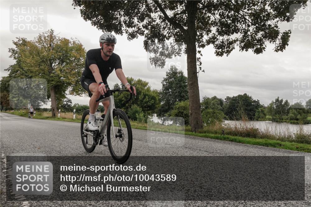 30.08.2026 - Elbe Triathlon Hamburg Michael Burmester http://msf.ph/oto/10043589 30.08.2026 09:19:12 Radfahren 412, 536, 623, 771 meine-sportfotos.de