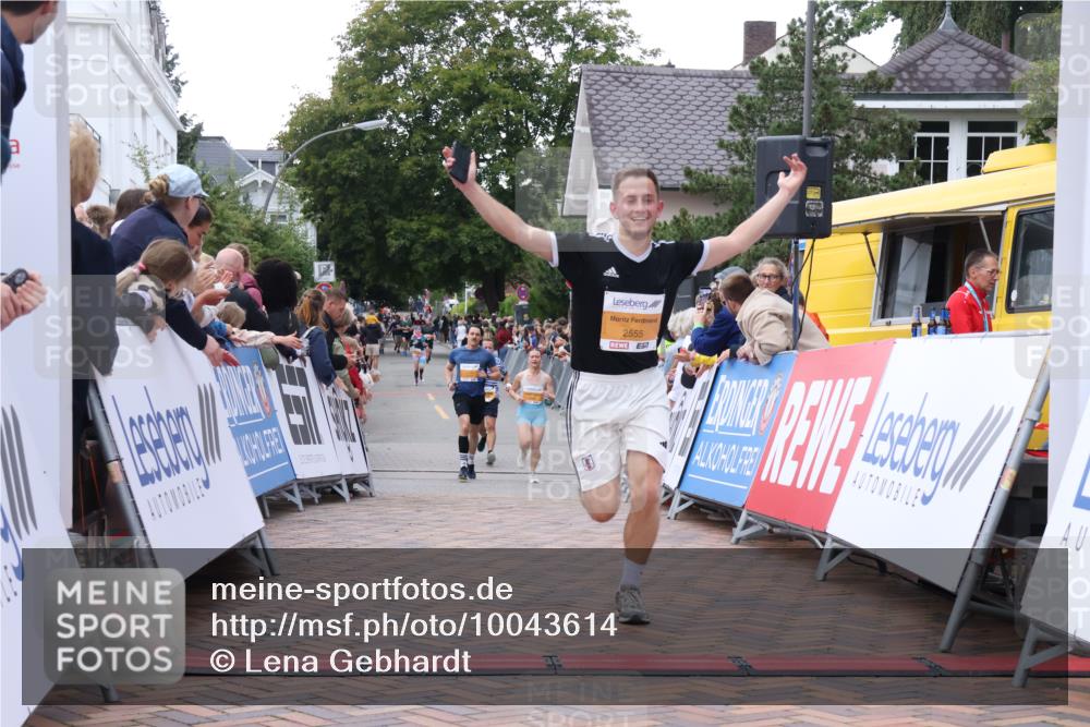 30.08.2026 - Blankeneser Heldenlauf Lena Gebhardt http://msf.ph/oto/10043614 30.08.2026 11:49:22 Ziel 2258, 2555, 2599, 2879 meine-sportfotos.de