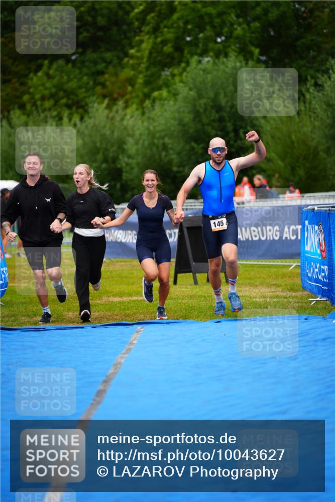 30.08.2026 - Elbe Triathlon Hamburg LAZAROV Photography http://msf.ph/oto/10043627 30.08.2026 16:38:31 Ziel  meine-sportfotos.de