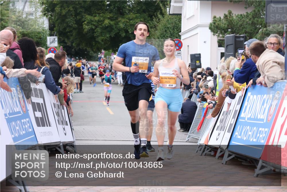 30.08.2026 - Blankeneser Heldenlauf Lena Gebhardt http://msf.ph/oto/10043665 30.08.2026 11:49:25 Ziel 2232, 2555, 2599, 2624, 2879, 2955 meine-sportfotos.de