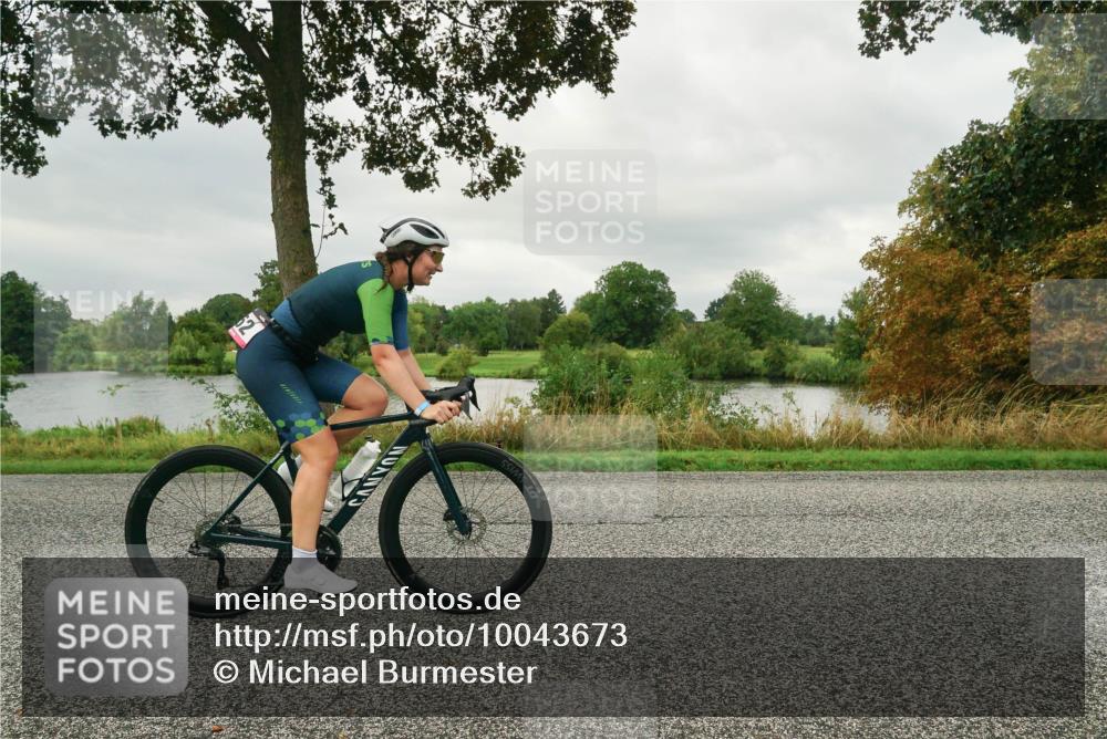 30.08.2026 - Elbe Triathlon Hamburg Michael Burmester http://msf.ph/oto/10043673 30.08.2026 09:05:21 Radfahren 218, 308, 352 meine-sportfotos.de