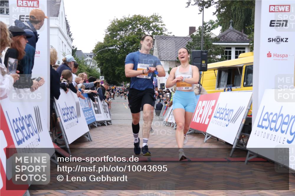 30.08.2026 - Blankeneser Heldenlauf Lena Gebhardt http://msf.ph/oto/10043695 30.08.2026 11:49:27 Ziel 2232, 2555, 2624, 2879, 2955 meine-sportfotos.de