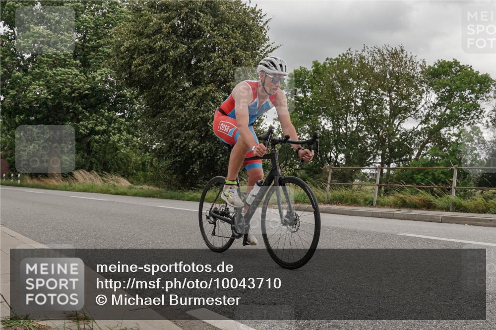 30.08.2026 - Elbe Triathlon Hamburg Michael Burmester http://msf.ph/oto/10043710 30.08.2026 14:56:16 Radfahren  meine-sportfotos.de