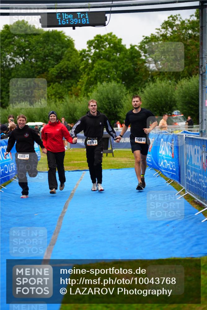 30.08.2026 - Elbe Triathlon Hamburg LAZAROV Photography http://msf.ph/oto/10043768 30.08.2026 16:39:01 Ziel  meine-sportfotos.de