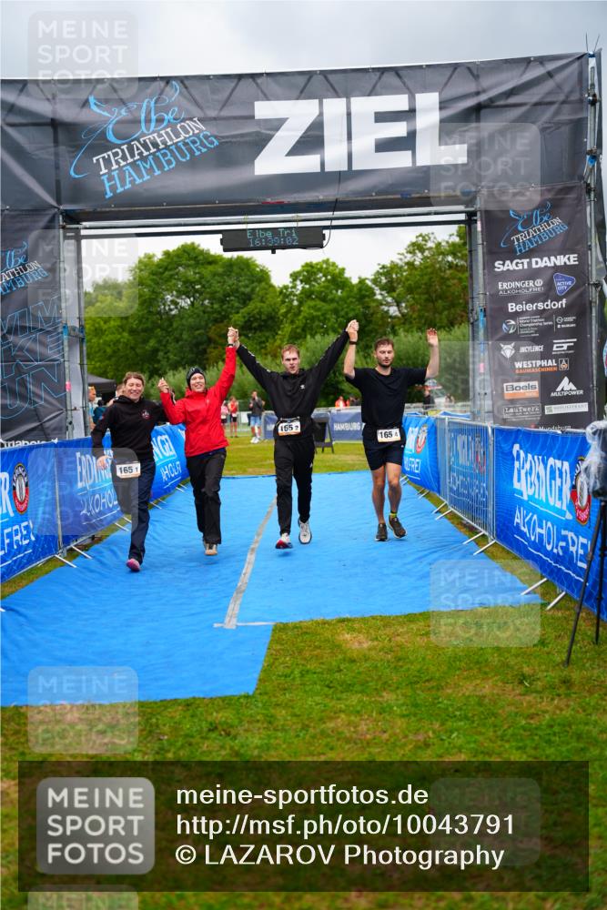 30.08.2026 - Elbe Triathlon Hamburg LAZAROV Photography http://msf.ph/oto/10043791 30.08.2026 16:39:02 Ziel  meine-sportfotos.de