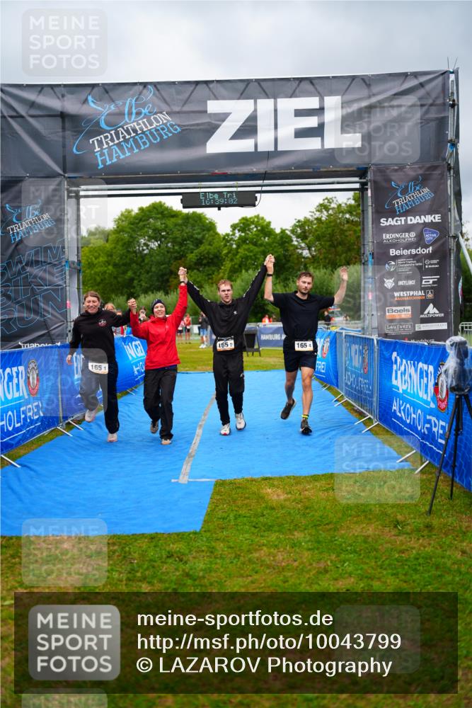 30.08.2026 - Elbe Triathlon Hamburg LAZAROV Photography http://msf.ph/oto/10043799 30.08.2026 16:39:02 Ziel  meine-sportfotos.de