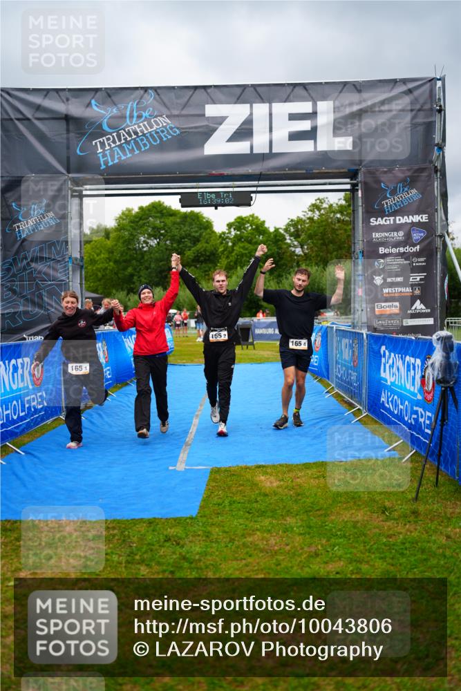 30.08.2026 - Elbe Triathlon Hamburg LAZAROV Photography http://msf.ph/oto/10043806 30.08.2026 16:39:02 Ziel  meine-sportfotos.de