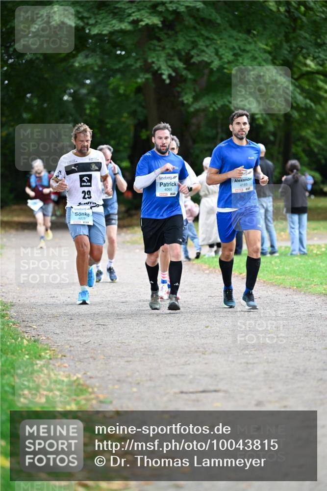 30.08.2026 - Blankeneser Heldenlauf Dr. Thomas Lammeyer http://msf.ph/oto/10043815 30.08.2026 11:19:40 Laufen 29, 4239, 4065, 4189 meine-sportfotos.de