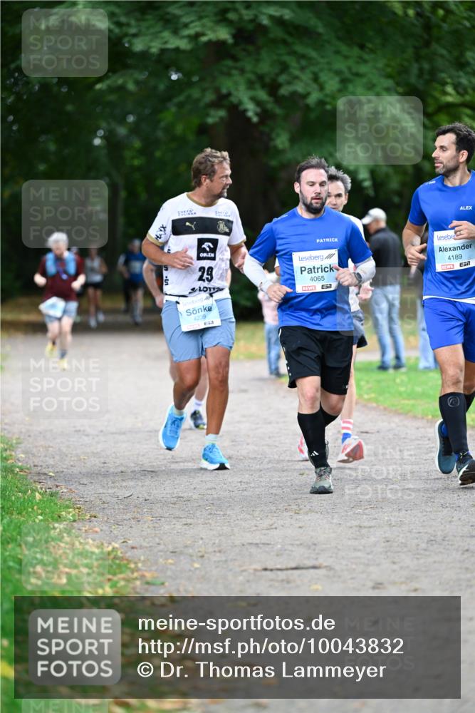 30.08.2026 - Blankeneser Heldenlauf Dr. Thomas Lammeyer http://msf.ph/oto/10043832 30.08.2026 11:19:41 Laufen 29, 4239, 4065, 57, 4189 meine-sportfotos.de