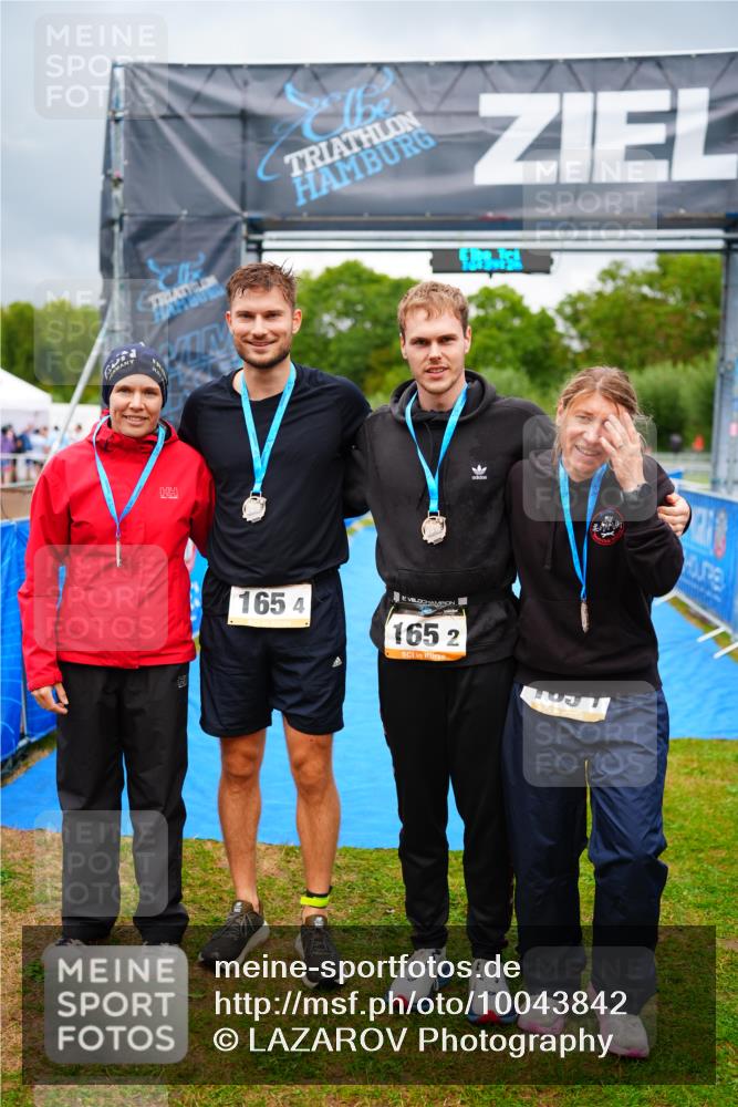 30.08.2026 - Elbe Triathlon Hamburg LAZAROV Photography http://msf.ph/oto/10043842 30.08.2026 16:39:25 Ziel  meine-sportfotos.de