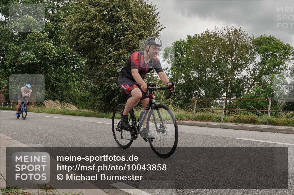 30.08.2026 - Elbe Triathlon Hamburg Michael Burmester http://msf.ph/oto/10043858 30.08.2026 14:57:39 Radfahren 133 meine-sportfotos.de
