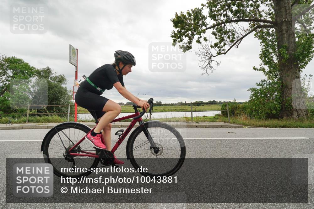 30.08.2026 - Elbe Triathlon Hamburg Michael Burmester http://msf.ph/oto/10043881 30.08.2026 14:11:22 Radfahren 173 meine-sportfotos.de