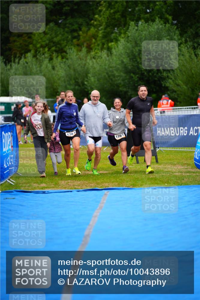 30.08.2026 - Elbe Triathlon Hamburg LAZAROV Photography http://msf.ph/oto/10043896 30.08.2026 16:39:34 Ziel  meine-sportfotos.de