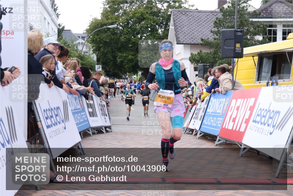 30.08.2026 - Blankeneser Heldenlauf Lena Gebhardt http://msf.ph/oto/10043908 30.08.2026 11:49:37 Ziel 2205, 2232, 2952 meine-sportfotos.de