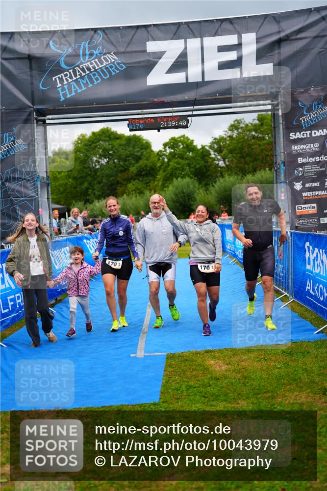 30.08.2026 - Elbe Triathlon Hamburg LAZAROV Photography http://msf.ph/oto/10043979 30.08.2026 16:39:39 Ziel  meine-sportfotos.de