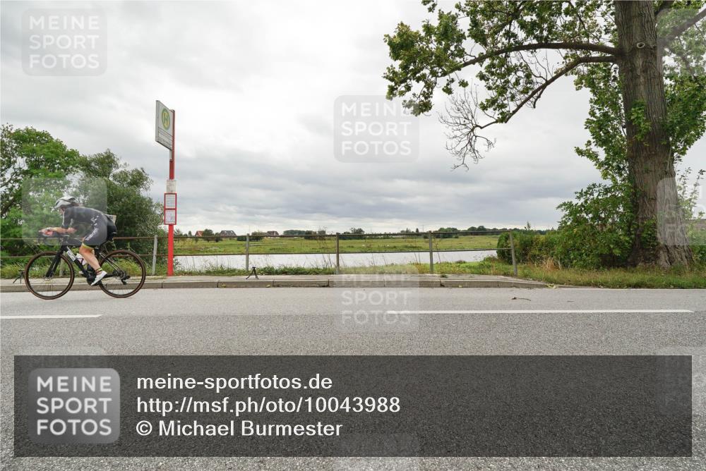 30.08.2026 - Elbe Triathlon Hamburg Michael Burmester http://msf.ph/oto/10043988 30.08.2026 14:12:03 Radfahren  meine-sportfotos.de