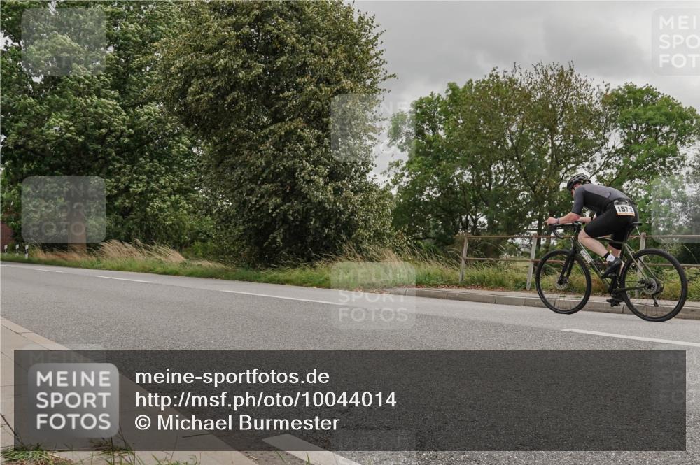 30.08.2026 - Elbe Triathlon Hamburg Michael Burmester http://msf.ph/oto/10044014 30.08.2026 14:59:21 Radfahren  meine-sportfotos.de