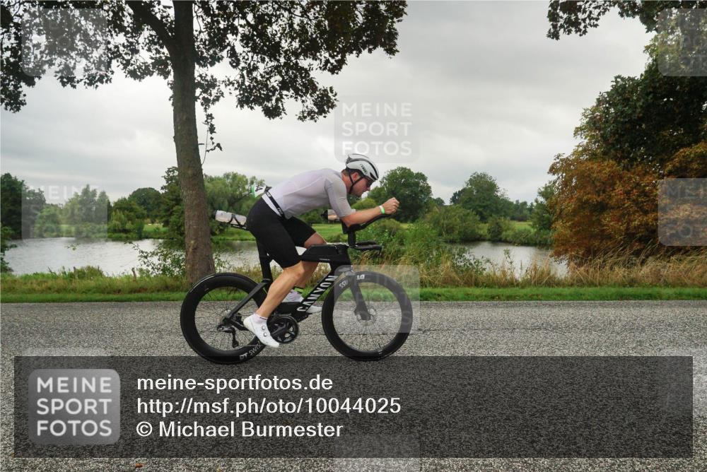 30.08.2026 - Elbe Triathlon Hamburg Michael Burmester http://msf.ph/oto/10044025 30.08.2026 09:09:09 Radfahren 193, 286, 411, 444 meine-sportfotos.de