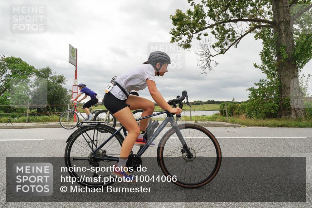 30.08.2026 - Elbe Triathlon Hamburg Michael Burmester http://msf.ph/oto/10044066 30.08.2026 14:12:30 Radfahren 128, 134 meine-sportfotos.de