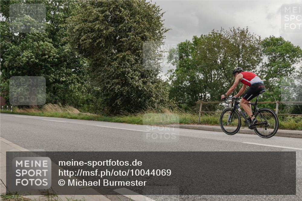 30.08.2026 - Elbe Triathlon Hamburg Michael Burmester http://msf.ph/oto/10044069 30.08.2026 14:59:43 Radfahren  meine-sportfotos.de