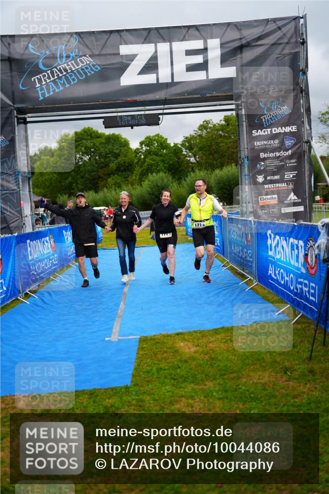 30.08.2026 - Elbe Triathlon Hamburg LAZAROV Photography http://msf.ph/oto/10044086 30.08.2026 16:40:29 Ziel  meine-sportfotos.de