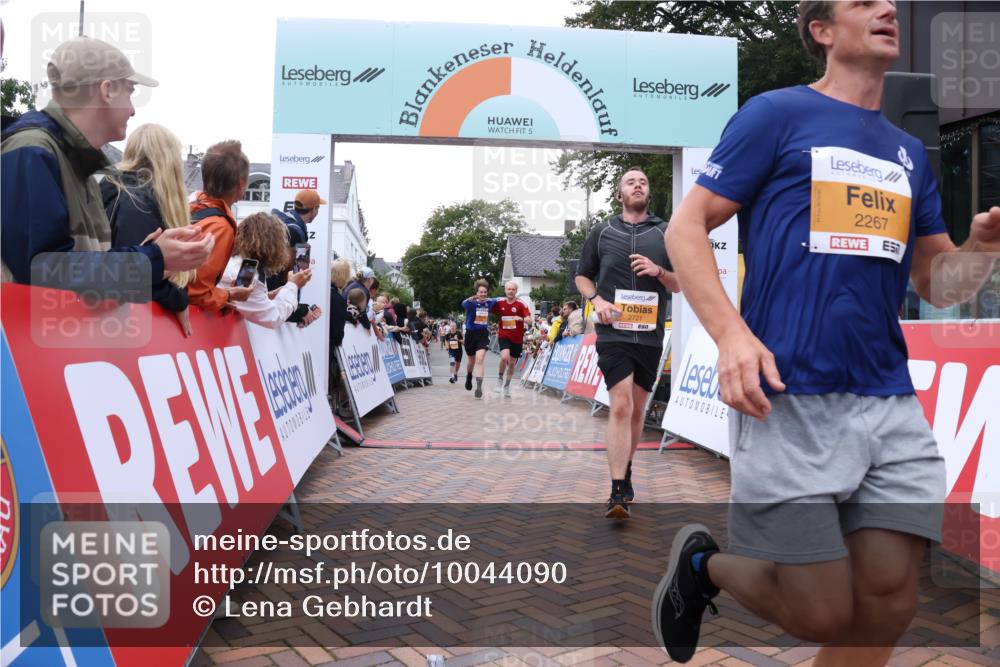 30.08.2026 - Blankeneser Heldenlauf Lena Gebhardt http://msf.ph/oto/10044090 30.08.2026 11:49:47 Ziel 2261, 2267, 2365, 2657, 2721, 2960 meine-sportfotos.de