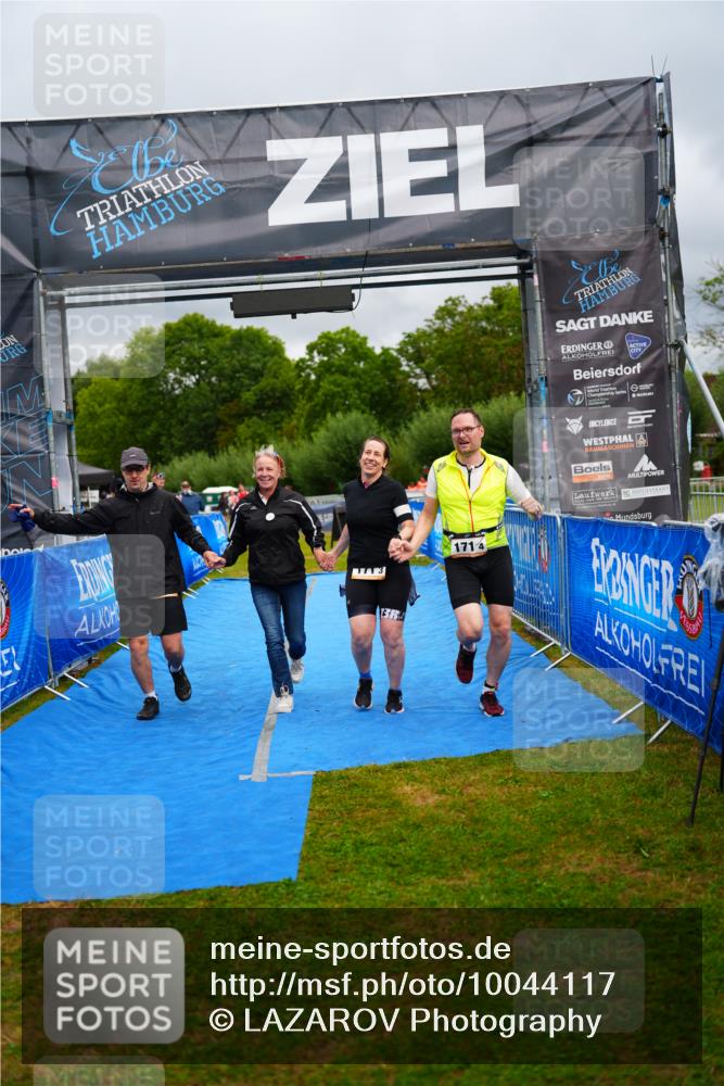 30.08.2026 - Elbe Triathlon Hamburg LAZAROV Photography http://msf.ph/oto/10044117 30.08.2026 16:40:30 Ziel  meine-sportfotos.de