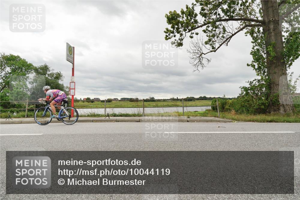 30.08.2026 - Elbe Triathlon Hamburg Michael Burmester http://msf.ph/oto/10044119 30.08.2026 14:13:09 Radfahren  meine-sportfotos.de