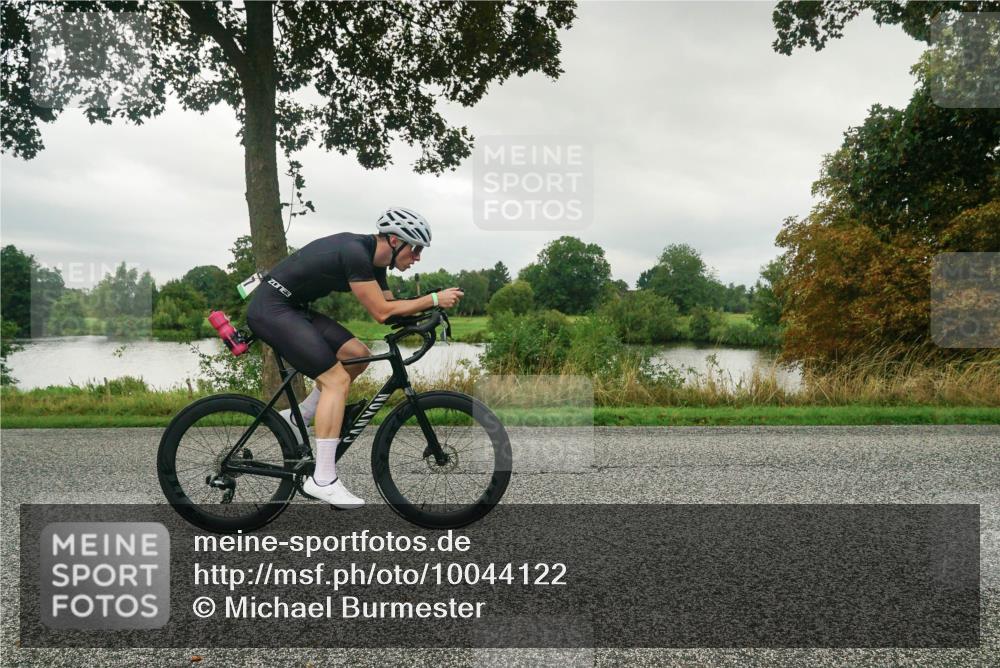 30.08.2026 - Elbe Triathlon Hamburg Michael Burmester http://msf.ph/oto/10044122 30.08.2026 09:09:55 Radfahren 334, 397 meine-sportfotos.de