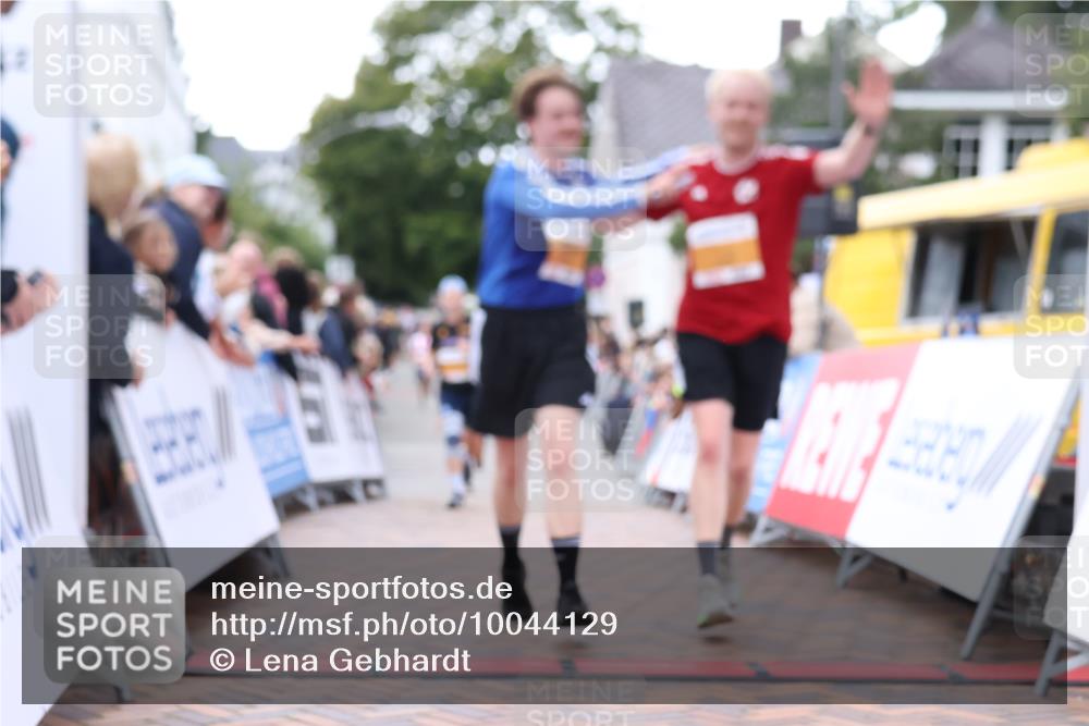 30.08.2026 - Blankeneser Heldenlauf Lena Gebhardt http://msf.ph/oto/10044129 30.08.2026 11:49:48 Ziel 2261, 2267, 2365, 2657, 2721, 2960 meine-sportfotos.de