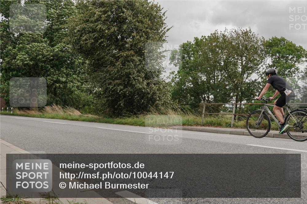 30.08.2026 - Elbe Triathlon Hamburg Michael Burmester http://msf.ph/oto/10044147 30.08.2026 15:00:35 Radfahren  meine-sportfotos.de
