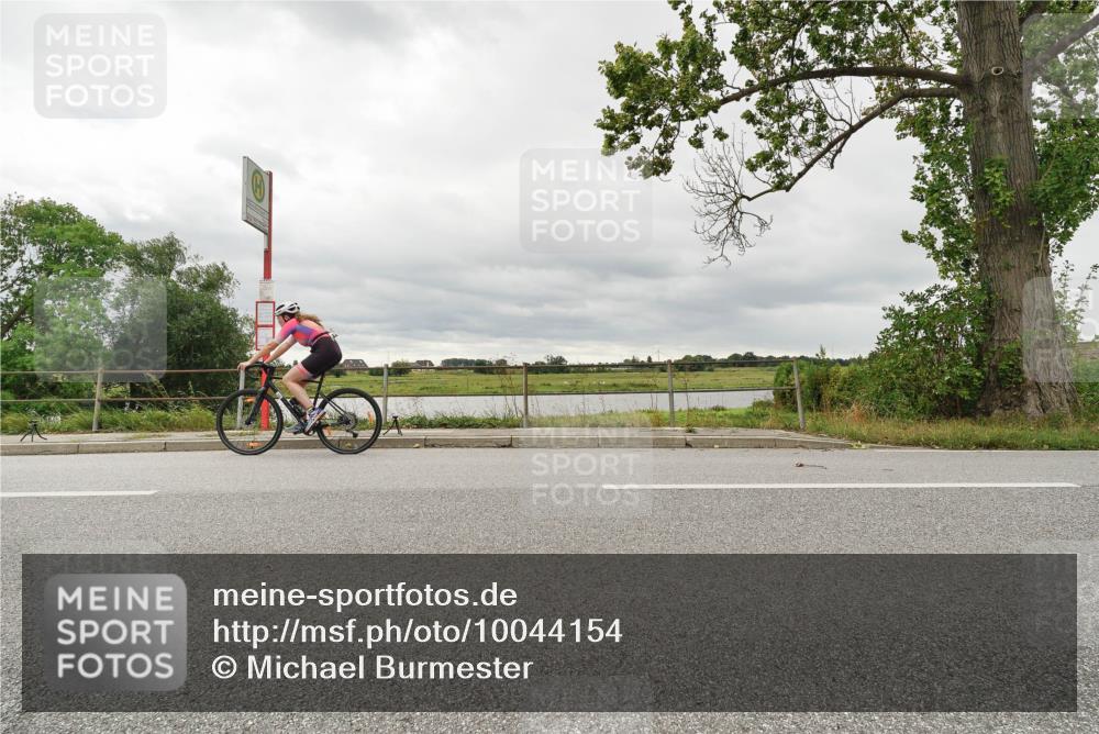 30.08.2026 - Elbe Triathlon Hamburg Michael Burmester http://msf.ph/oto/10044154 30.08.2026 14:13:18 Radfahren  meine-sportfotos.de