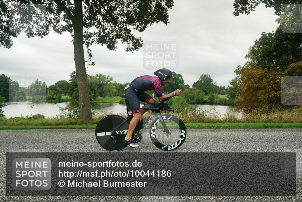 30.08.2026 - Elbe Triathlon Hamburg Michael Burmester http://msf.ph/oto/10044186 30.08.2026 09:10:19 Radfahren 227, 301, 313 meine-sportfotos.de