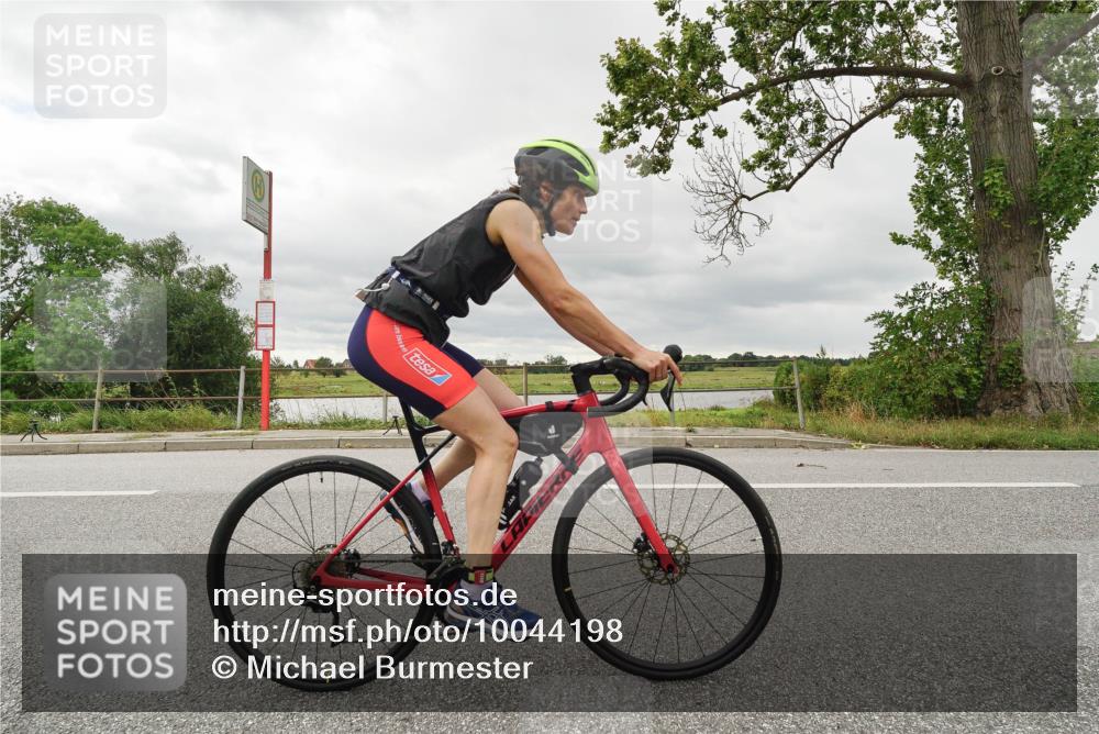 30.08.2026 - Elbe Triathlon Hamburg Michael Burmester http://msf.ph/oto/10044198 30.08.2026 14:13:33 Radfahren 135 meine-sportfotos.de