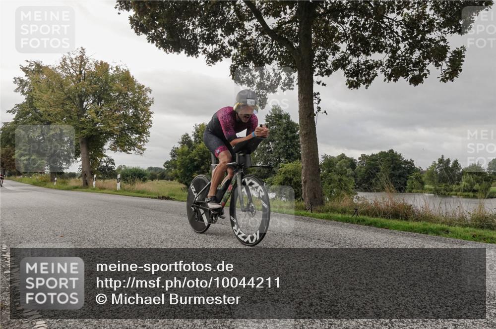 30.08.2026 - Elbe Triathlon Hamburg Michael Burmester http://msf.ph/oto/10044211 30.08.2026 09:22:27 Radfahren 301, 398, 565 meine-sportfotos.de