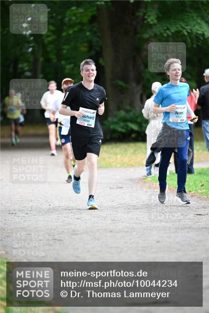 30.08.2026 - Blankeneser Heldenlauf Dr. Thomas Lammeyer http://msf.ph/oto/10044234 30.08.2026 11:20:20 Laufen 4068, 4131, 57 meine-sportfotos.de