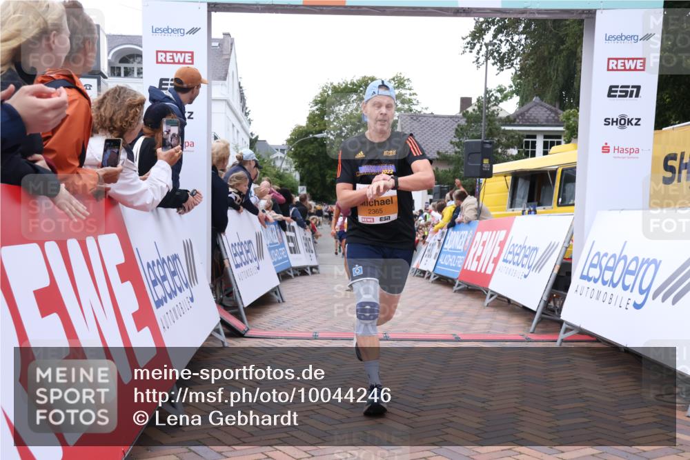 30.08.2026 - Blankeneser Heldenlauf Lena Gebhardt http://msf.ph/oto/10044246 30.08.2026 11:49:51 Ziel 2261, 2267, 2365, 2569, 2657, 2721, 2960 meine-sportfotos.de