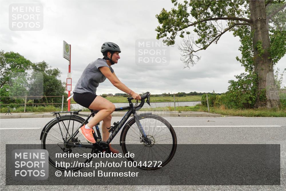 30.08.2026 - Elbe Triathlon Hamburg Michael Burmester http://msf.ph/oto/10044272 30.08.2026 14:14:12 Radfahren 136, 141 meine-sportfotos.de