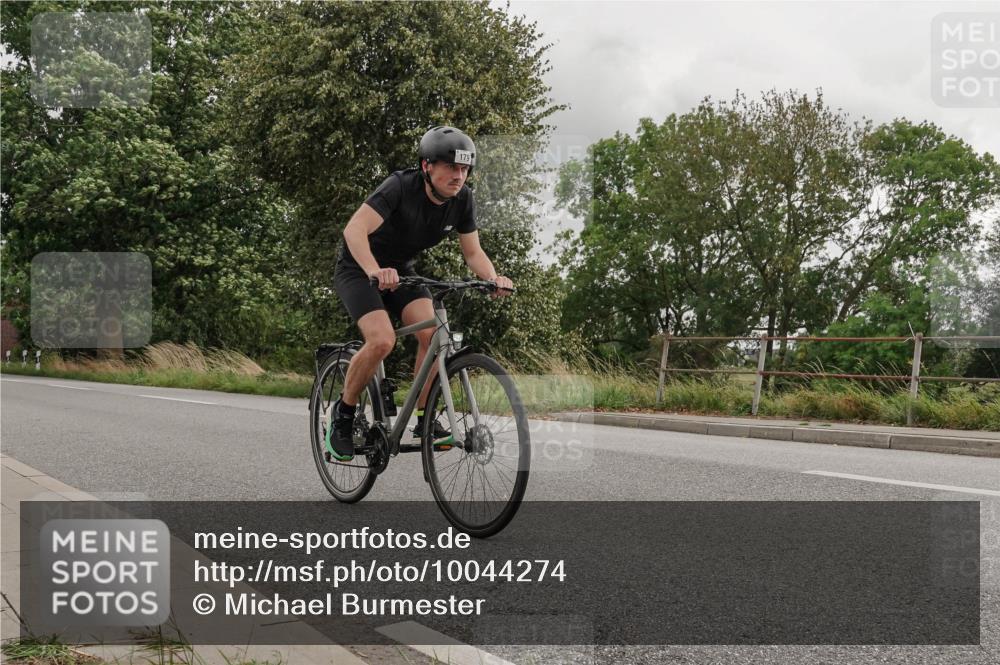 30.08.2026 - Elbe Triathlon Hamburg Michael Burmester http://msf.ph/oto/10044274 30.08.2026 15:02:09 Radfahren  meine-sportfotos.de