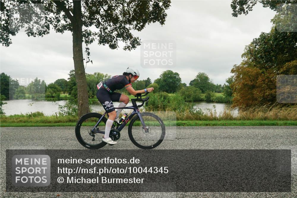30.08.2026 - Elbe Triathlon Hamburg Michael Burmester http://msf.ph/oto/10044345 30.08.2026 09:11:24 Radfahren 230, 255, 338 meine-sportfotos.de