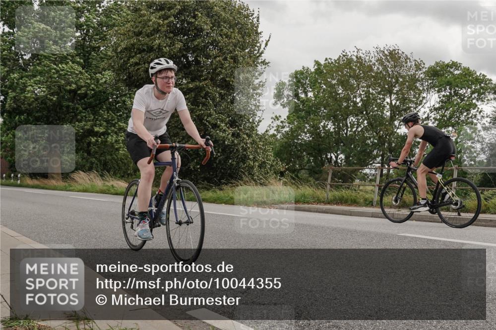 30.08.2026 - Elbe Triathlon Hamburg Michael Burmester http://msf.ph/oto/10044355 30.08.2026 15:03:31 Radfahren  meine-sportfotos.de