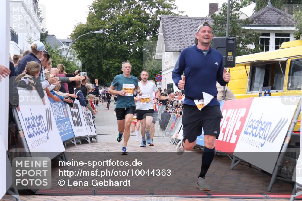 30.08.2026 - Blankeneser Heldenlauf Lena Gebhardt http://msf.ph/oto/10044363 30.08.2026 11:49:56 Ziel 2054, 2178, 2261, 2365, 2550, 2569, 2617, 2674, 2960 meine-sportfotos.de