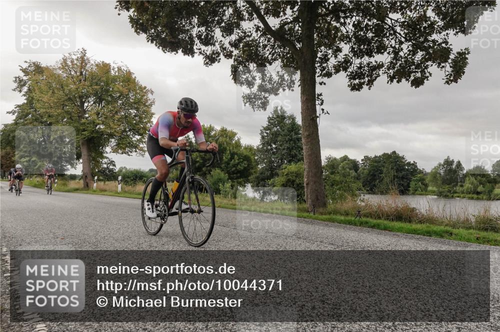 30.08.2026 - Elbe Triathlon Hamburg Michael Burmester http://msf.ph/oto/10044371 30.08.2026 09:23:14 Radfahren 283, 437, 541, 555, 632, 670, 708 meine-sportfotos.de